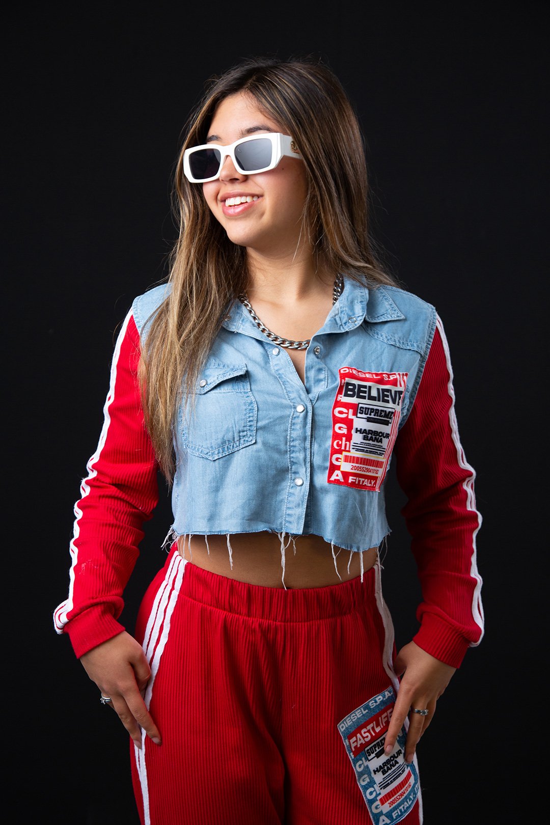 tuki tuki es la primera canción en rancha que sofi la villa presenta en su carrera, esta producción se inspiró con la intensión de bailar el despecho. Foto mi gente3.0