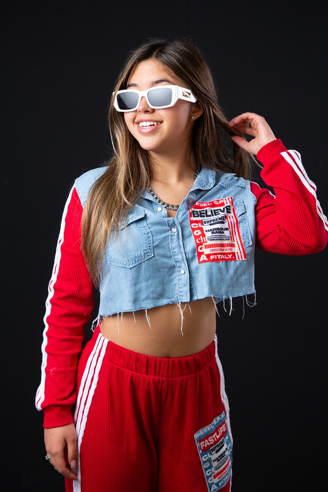 tuki tuki es la primera canción en rancha que sofi la villa presenta en su carrera, esta producción se inspiró con la intensión de bailar el despecho. Foto mi gente3.0