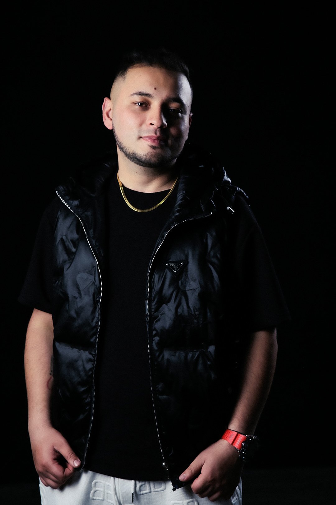 mike riveros develea todos los detalles de tic tac una apologia al amor en tiempos efímeros. foto: mi gente 3.0 mike riveros develea todos los detalles de tic tac una apologia al amor en tiempos efímeros. foto: mi gente 3.0