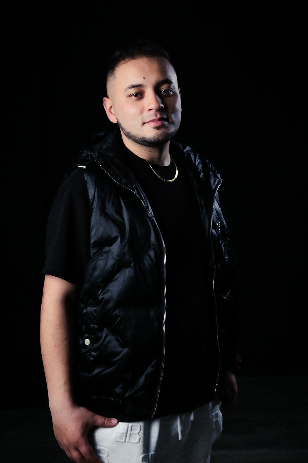 mike riveros develea todos los detalles de tic tac una apologia al amor en tiempos efímeros. foto: mi gente 3.0 mike riveros develea todos los detalles de tic tac una apologia al amor en tiempos efímeros. foto: mi gente 3.0