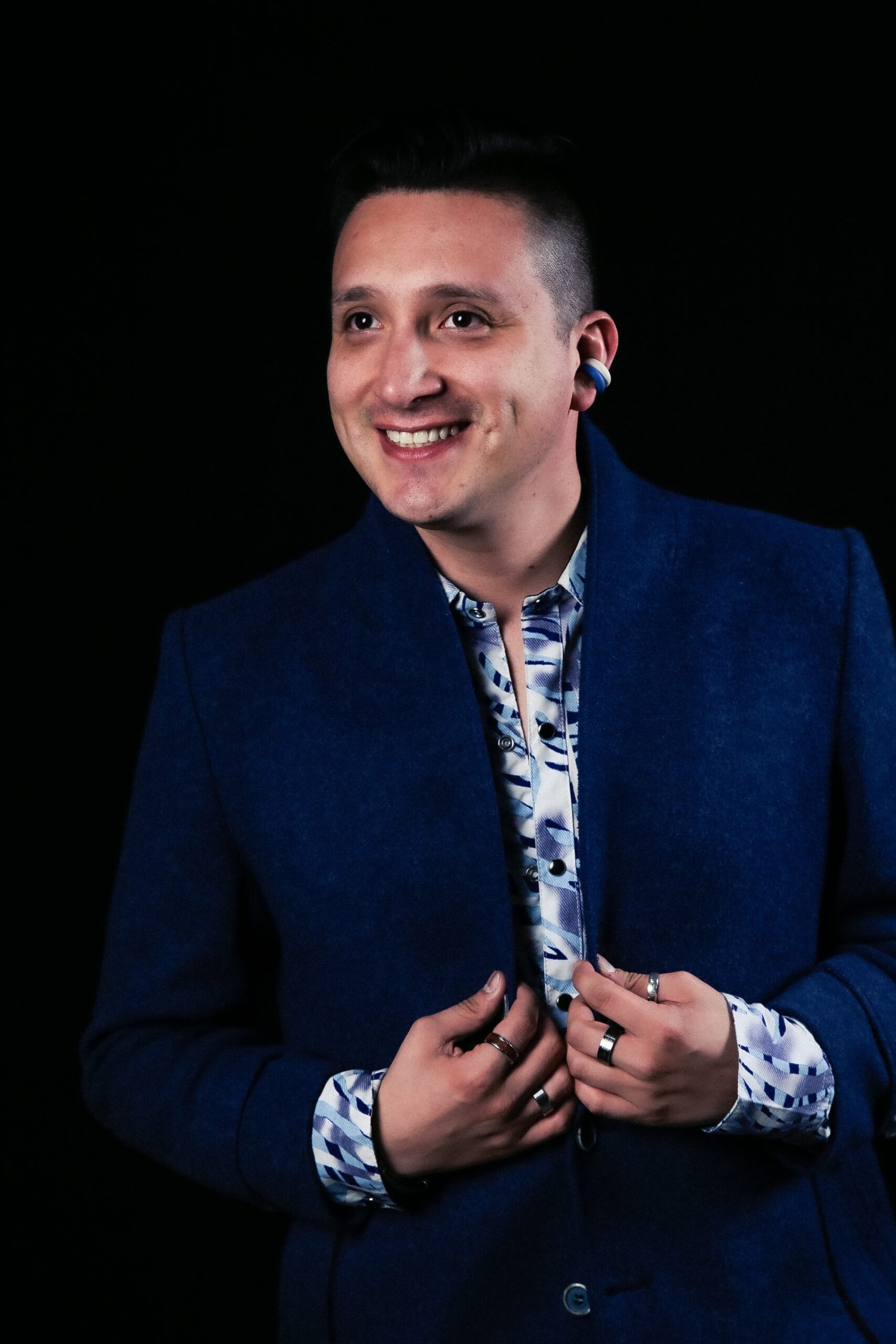 Latin Pop con raíz ibaguereña: Yamid Oliveros lanza “En tu maleta”