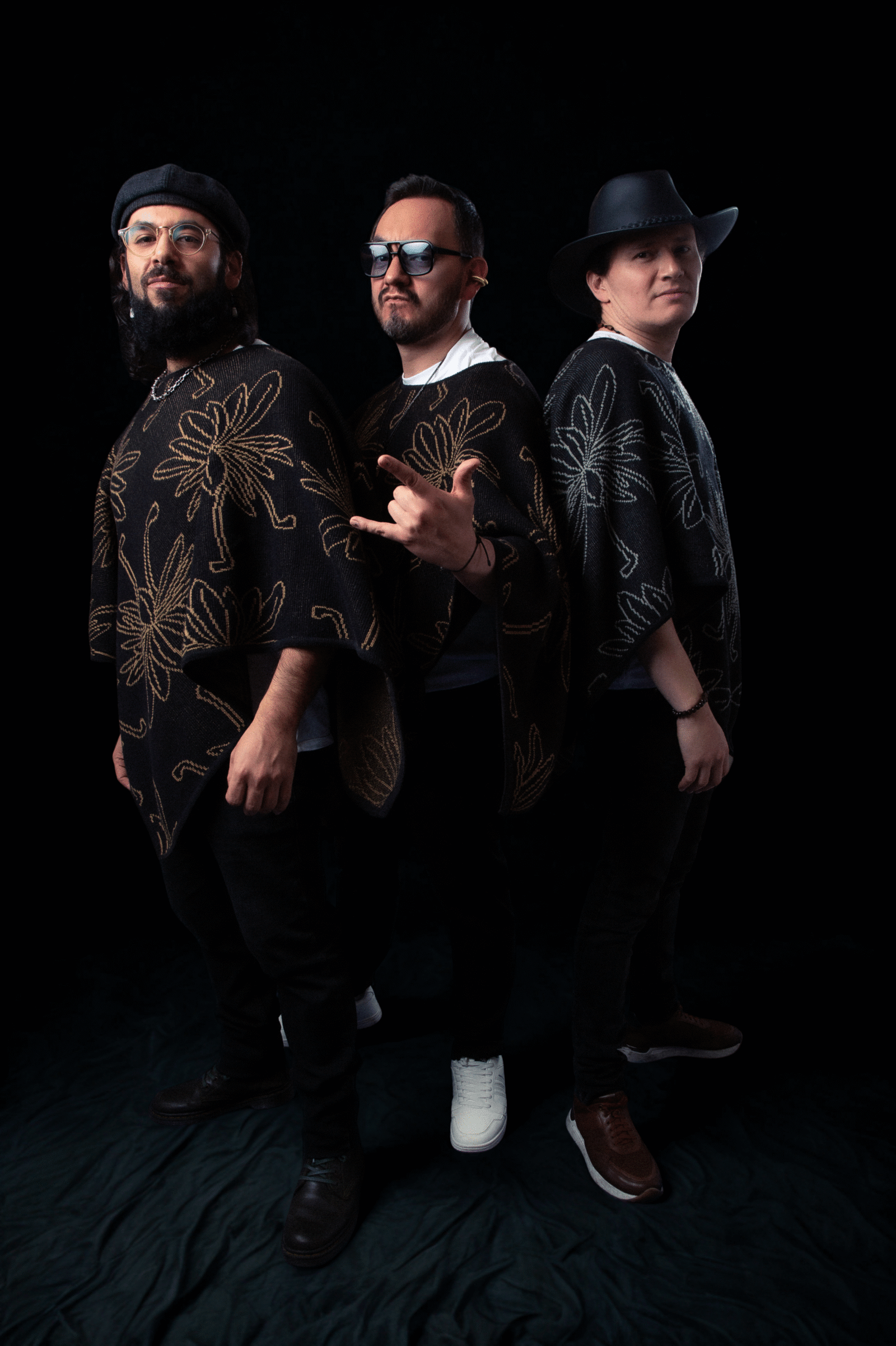 Los Rolling Ruanas: Los rebeldes de la carranga