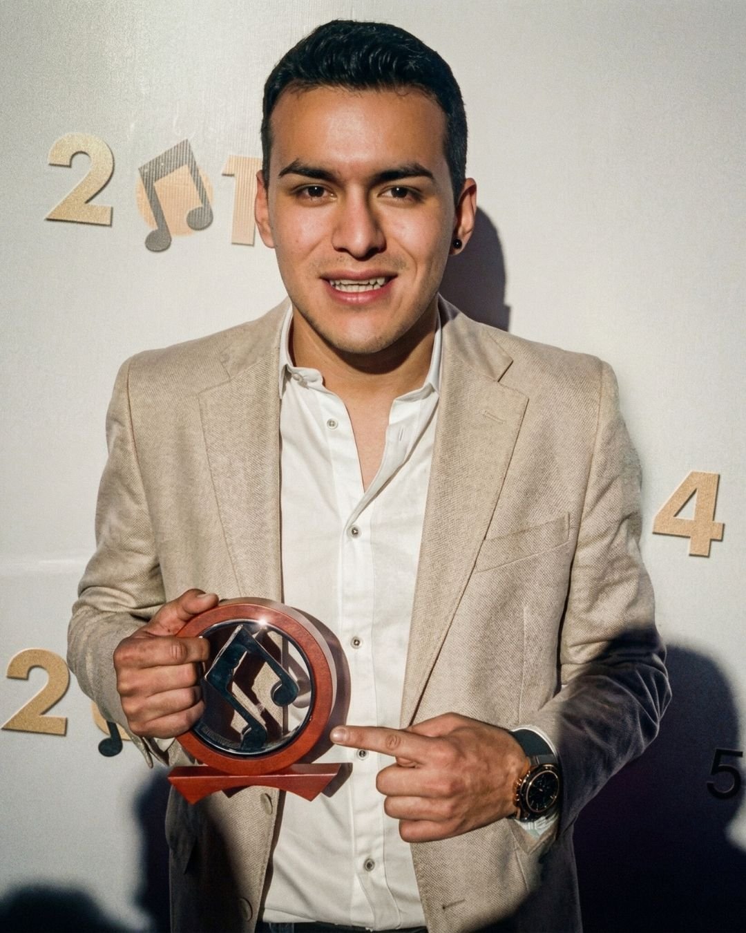 Yeison Jiménez y Mi Gente: El relato de una vida cantada 'Con el Corazón'