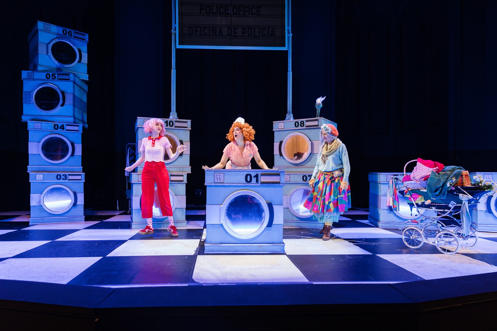 Caperucita en Manhattan -Teatro La Abadía El mundo se toma los escenarios de Bogotá: lo que debes saber sobre el FIAV 2026