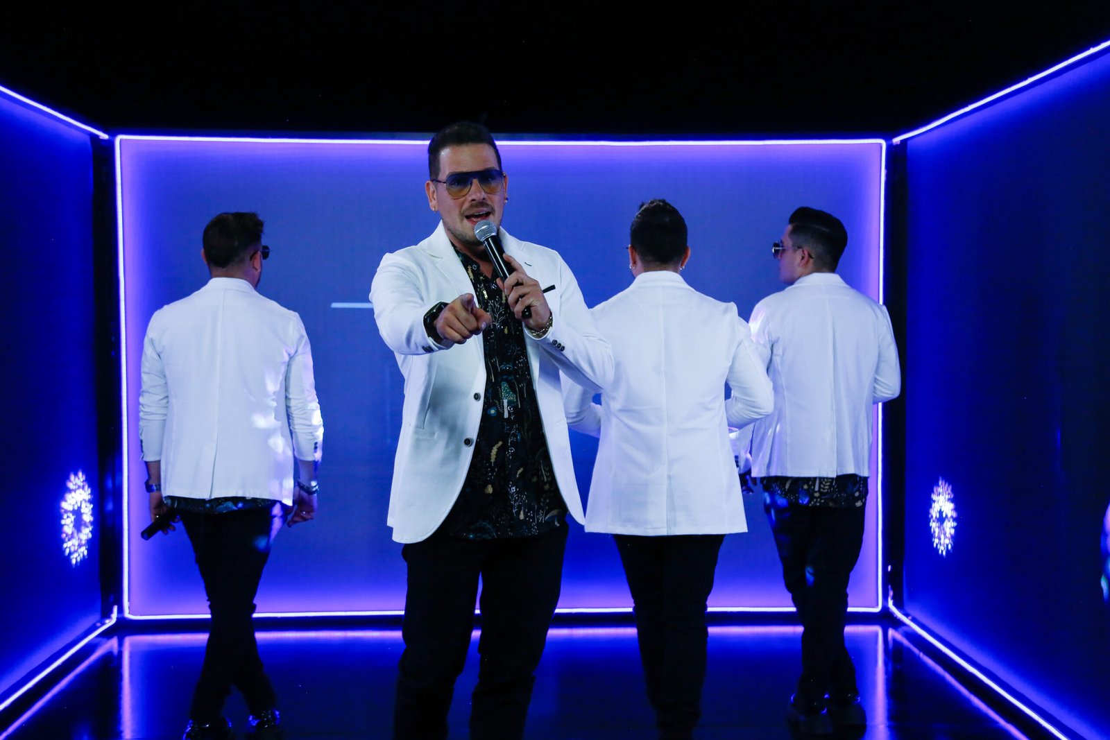 Adolescentes de Venezuela: 15 años de salsa y la batalla contra las orquestas falsas Adolescentes de Venezuela: 15 años de salsa y la batalla contra las orquestas falsas