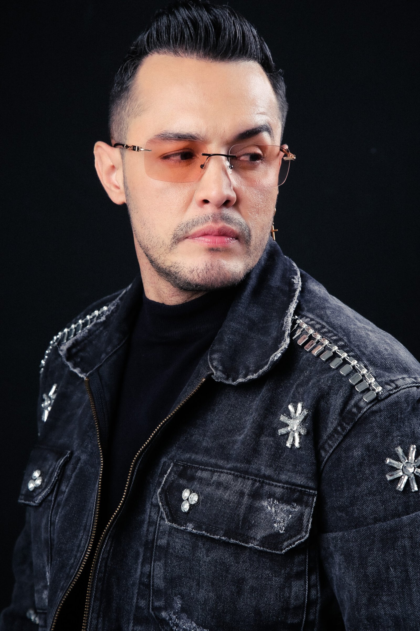 Alexis Escobar: 20 años de historia, el pavo de la gratitud y el milagro de “La Santa y la Diabla”