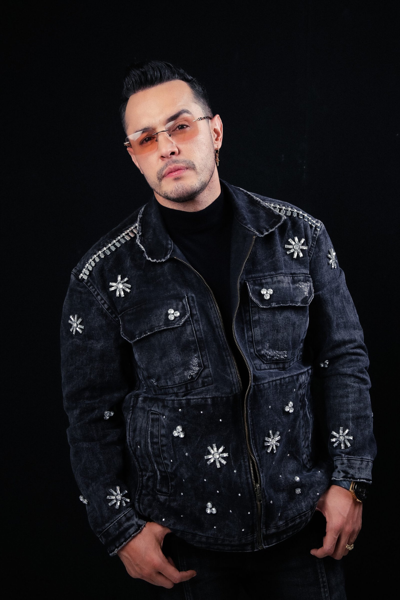 Alexis Escobar: 20 años de historia, el pavo de la gratitud y el milagro de “La Santa y la Diabla”