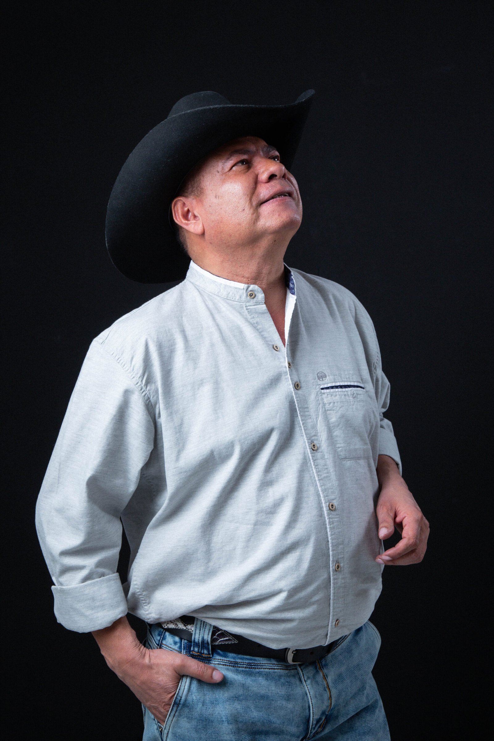 Jimmy Gutiérrez: El ídolo del pueblo que conquistó las mesas de la alta sociedad sin perder su esencia “Torcida”