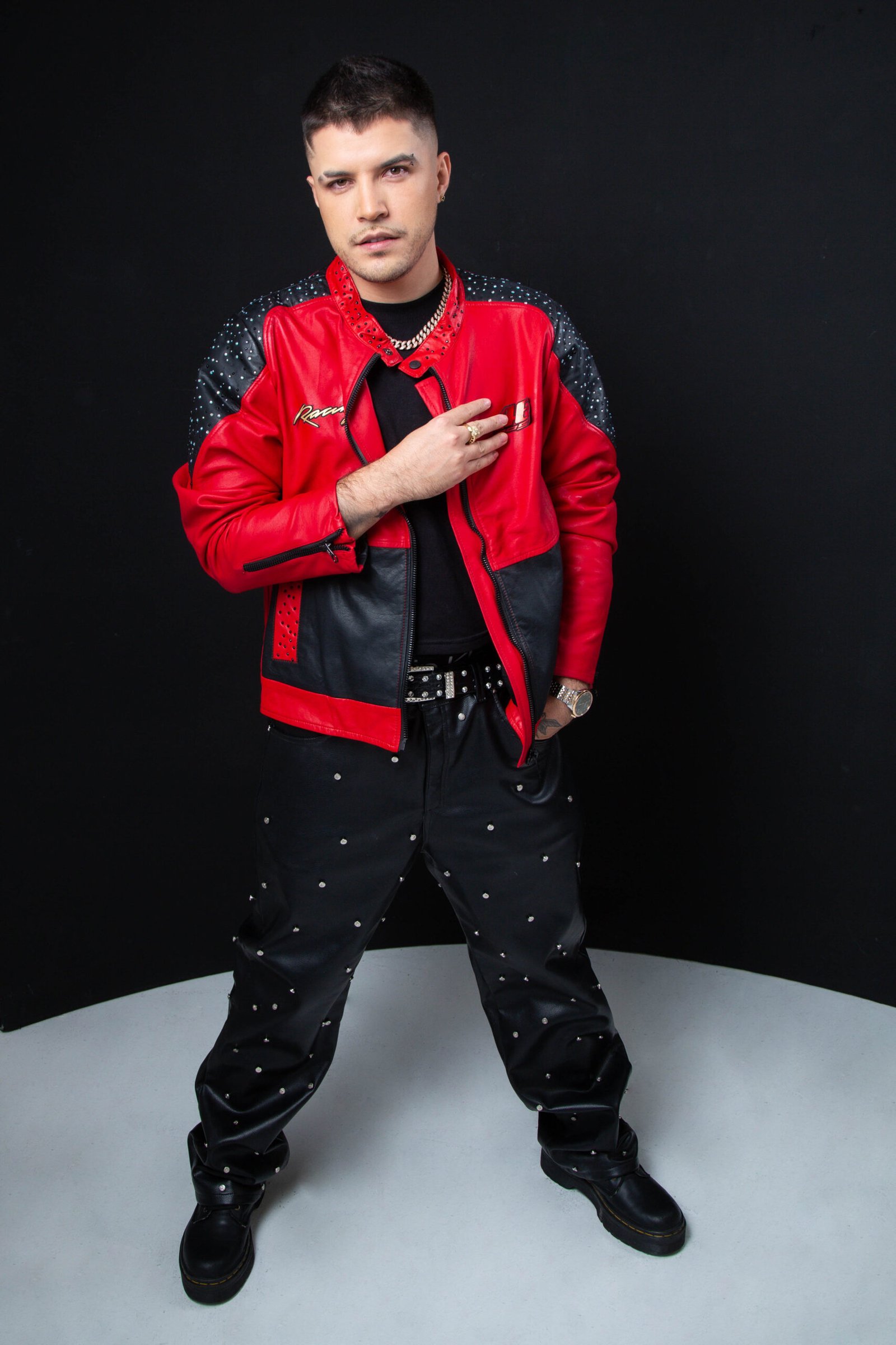 Dennis Fernando: El renacer de un “Rockstar” que aprendió a escuchar su propia voz tras la tragedia