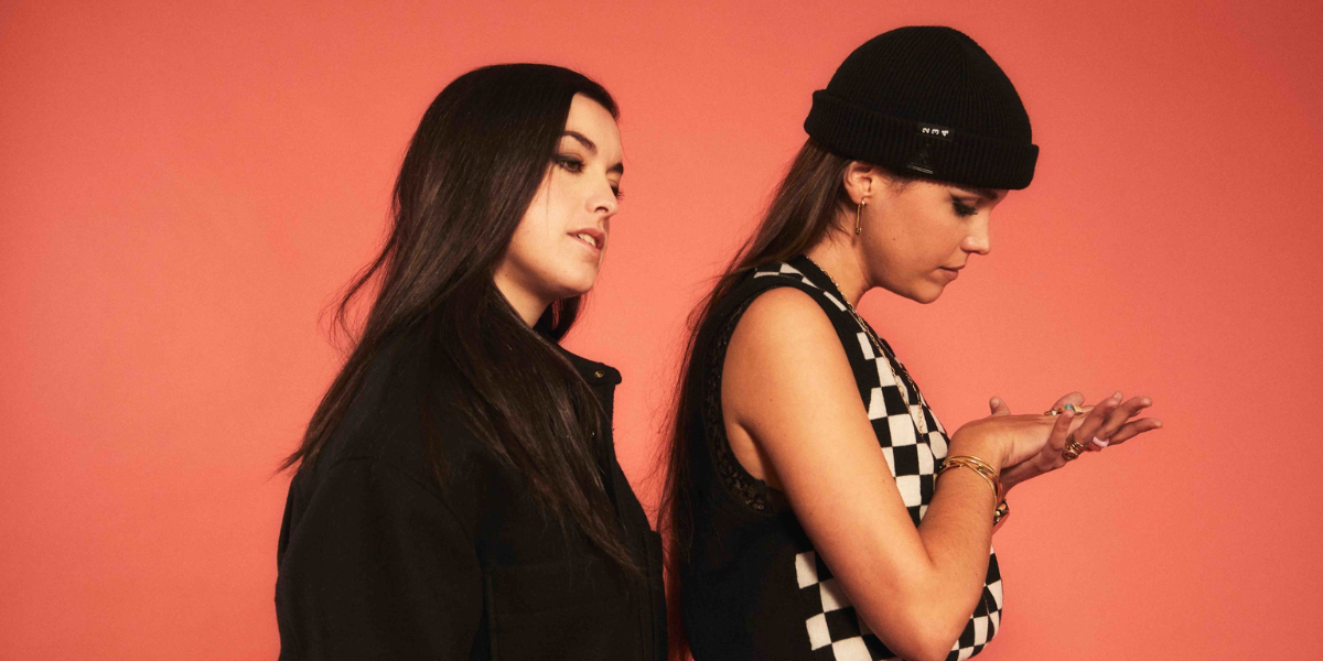 Marlena: El dúo que desafía la era digital con guitarras, honestidad y “drama”español