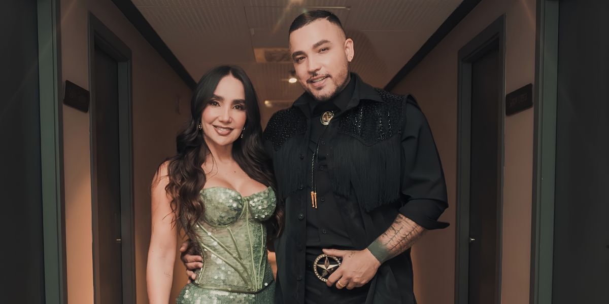 Jessi Uribe y Paola Jara conquistan El Movistar Arena